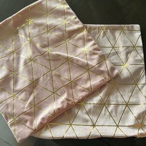 NWOT Pink and Gold Pillow Cases